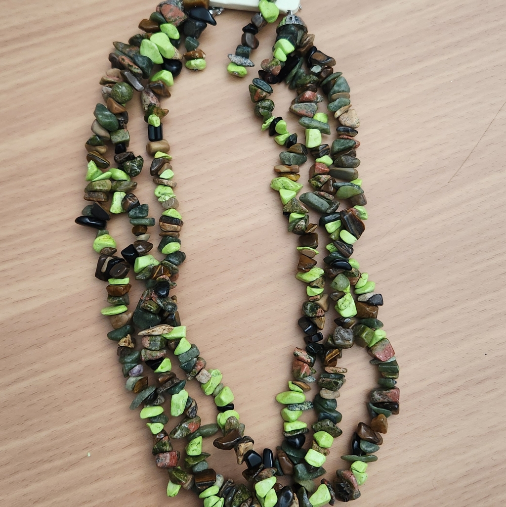 New Boho Three Strand Stone Necklace 17$